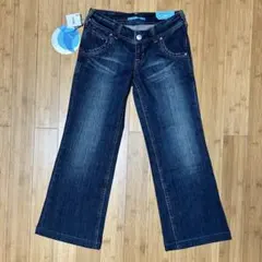 新品　LEVI’S LADY ブーツカット デニム　ジーンズ　W29L32