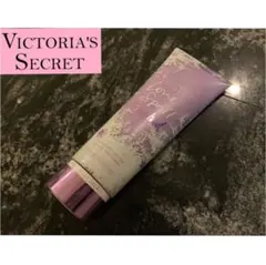 【限定デザインボトル】ヴィクトリアシークレット ラブスペル フローステッド