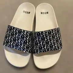 MSGM シャワーサンダル ロゴ ホワイト ブラック38サイズのサムネイル