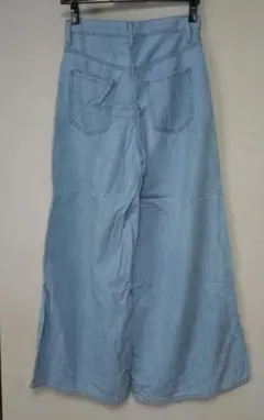 UNIQLO ユニクロ　ハイライズスーパーワイドジーンズ24（61cm）