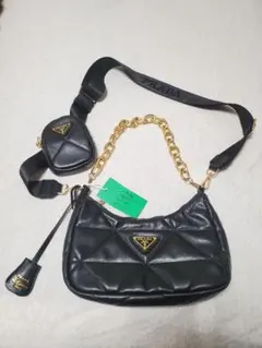PRADA ショルダーバッグ　ノベルティのサムネイル