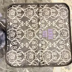 ANNA SUI バラ模様 ポーチのサムネイル