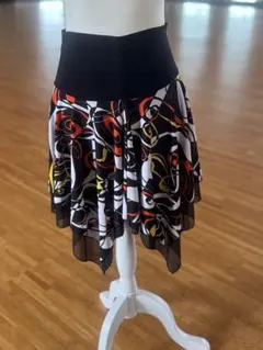 フレアミニスカート 黒 白 赤 黄色 ダンスレッスン用
