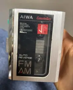 【ジャンク品】AIWA オートリバース HS-J8 カセットボーイ レッド ジャンク品】AIWA オートリバース HS-J8 カセットボーイ レッド