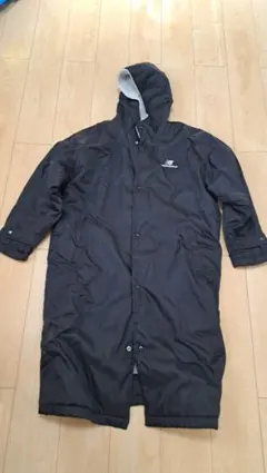 New Balance ベンチコート 黒