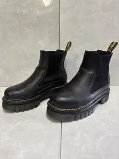 Dr. Martens ドクターマーチン チェルシー ブーツ 厚底 サイドゴア