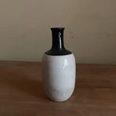時代物　貫入釉 一輪挿し 花瓶 花器 陶器 白釉 黒釉 モダン 和モダン 時代物 貫入釉 一輪挿し 花瓶 花器 陶器 白釉 黒釉 モダン 和モダン