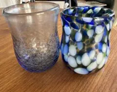 青色と透明の模様入りガラスカップ