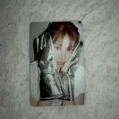 LESSERAFIM SAKURA weverse HOTトレカ