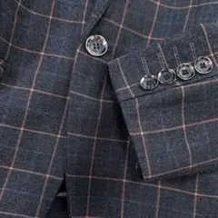 テーラードジャケット、ベスト、スラックスの セットアップ