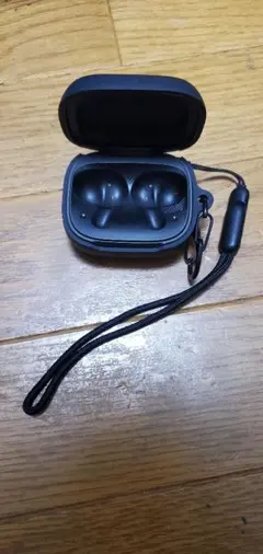 JBL イヤホンケース ブラッ