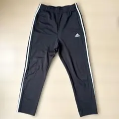 美品22SS アディダス　adidas スリーストライプスウォームアップパンツ