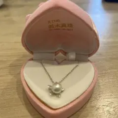 パール付きネックレス