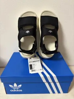 adidas オズガイアサンダル （スポサン） ブラック/ホワイト 22.5cm