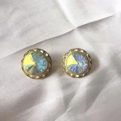 オーロラジルコン ダイヤモンド風キラキラストーンイヤリング ゴールド