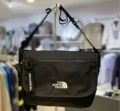 韓国ノースフェイス限定ライン、ホワイトレーベル商品。 メッセンジャーバッグ