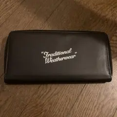 2ヶ月前に買ったのですがポーチに入らず、新しい財布を買ったので、出品しました。のサムネイル