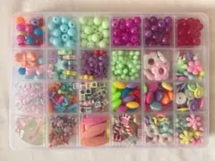 ビーズまとめ売り 25種類 大容量 ハンドメイド アクセサリーパーツ