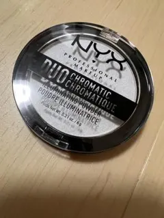 新品⭐︎NYX DUO CHROMATIC ILLUMINATING POWDERのサムネイル