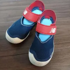 ニユーバランス　サンダル　キッズ