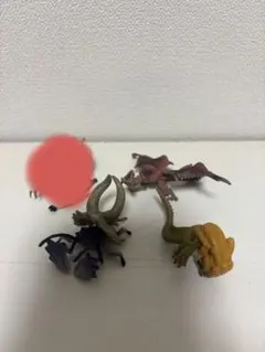 モンスターハンター モンスター図鑑　4体まとめ売り　フィギュア