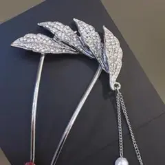 簪シルバー番号003ブライダル シルバー　　簪髪飾り　ドレスパールラインストー