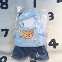 ラブブ服【新品未使用】クマ刺繍の水色フード付き服セット