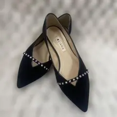 DIANA ビジュー付き ブラックパンプス