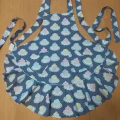 カップケーキ柄エプロン　バラクラ　エプロン　新品未使用