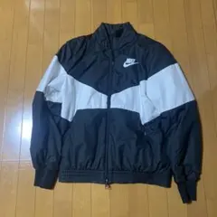 ナイロンジャケット 黒