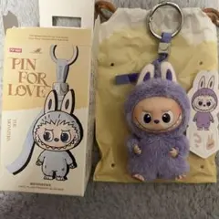 POP MART PIN FOR LOVE イニシャル ラブブ ？