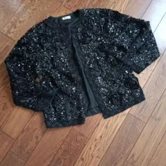 黒のビーズ装飾カーディガン