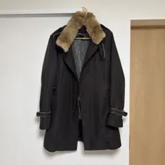 テットオム　トレンチコート　肩ストラップ付き：