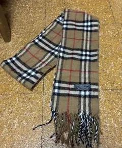 未使用にちかいBurberry ノバチェック　ウール 160cm マフラーのサムネイル
