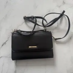 ブラックショルダーバッグ フラップ式 長財布