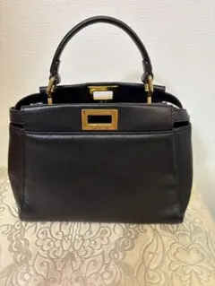 お値下げ中 フェンディ FENDI 美品　ピーカブー ミニ ブラックのサムネイル