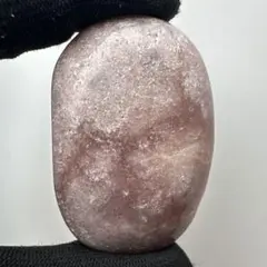 ピンクアメジスト パームストーン高発色癒しの握り石天然石原石癒し