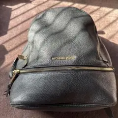 MICHAEL KORS ブラックレザーバックパック