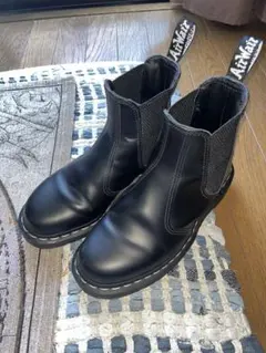 ドクターマーチン　Dr.Martens ホワイトステッチ　チェルシーブーツ