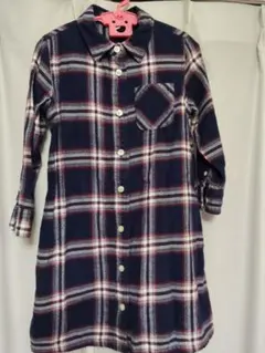 ネイビーとレッドのチェック柄長袖シャツワンピース風