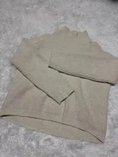 UNIQLO 長袖ニットセーター Sサイズ
