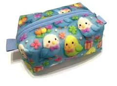 ハンドメイドポーチ　ボックスポーチ　　　キャラメルポーチ　インコポーチ