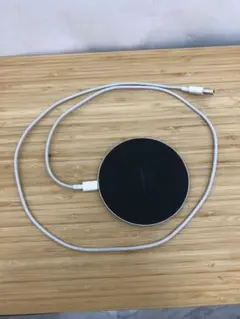 ワイヤレス充電器 黒