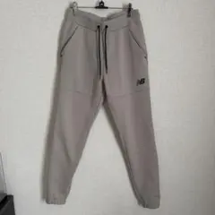 New Balance R.W.Tech Fleeceパンツ　Sサイズ