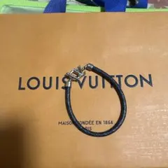 レザー ブレスレット