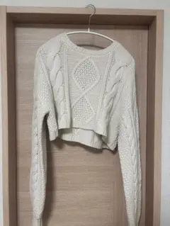 epimi e'pimmy アイボリー ケーブルニット クロップドセーター