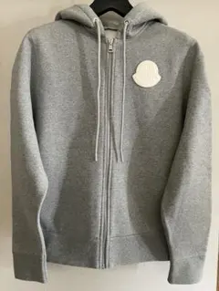 モンクレール　ロゴワッペンジップアップパーカー　Ｍ　新品同様極美品