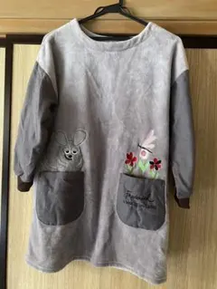 保育士　フリースエプロン