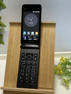 au GRATINA KYF42 ブラック SIMロック解除済み ナノシム