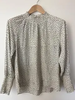 ROPE PICNIC ダルメシアン柄　シャーリング　スタンドカラー　ブラウス